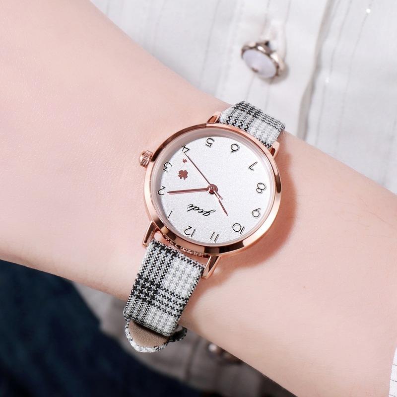 Women S Fashion Light Luxury Plaid Belt High Value Casual Belt Quartz Waterproof Watch серый