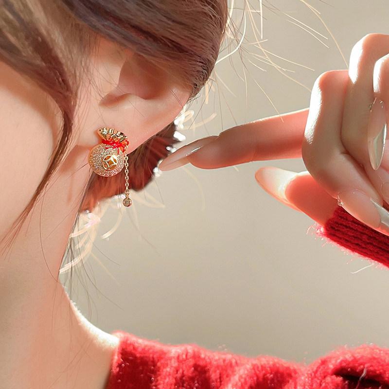 Silver Needle Diamond Inlaid Lucky Bag Earrings – Elegant, Niche Studs with a High-End Luxury Feel