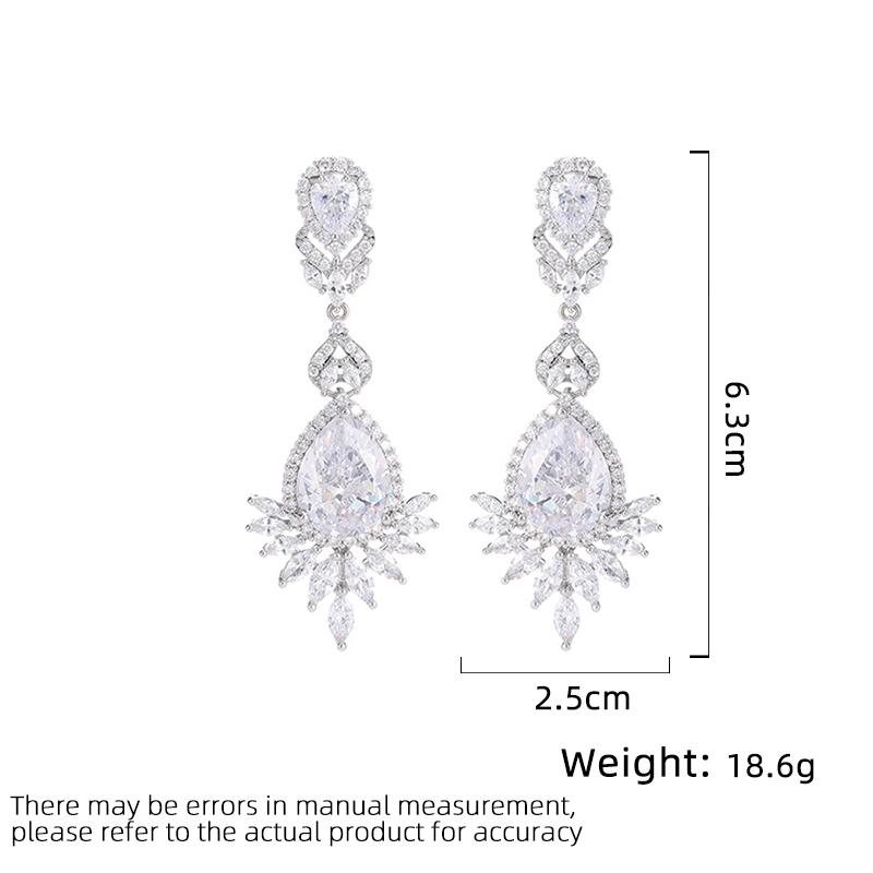 Women's Light Luxury Design Elegant Inlaid Zircon Long Water Droplet Earrings Fashionable And Versatile Niche Design Earrings