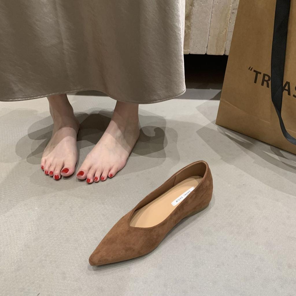 Shallow single shoes, women's height increase, French pointed head suede, thin one-pedal Doudou shoes, commuting is not tired, women with laden shoes