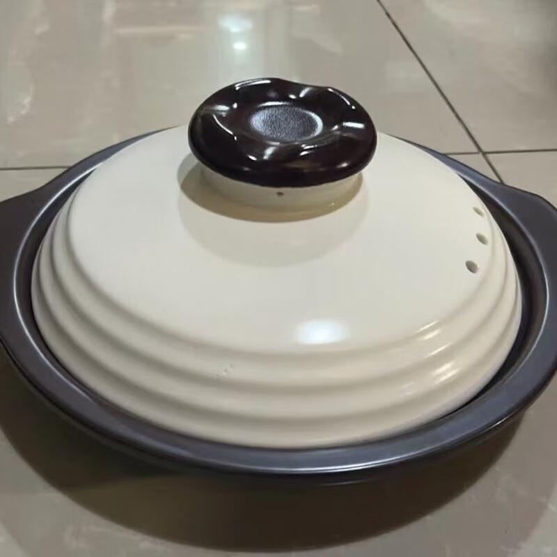 Shengjia P20 Chinese Ceramic Shallow Pot with Trivet