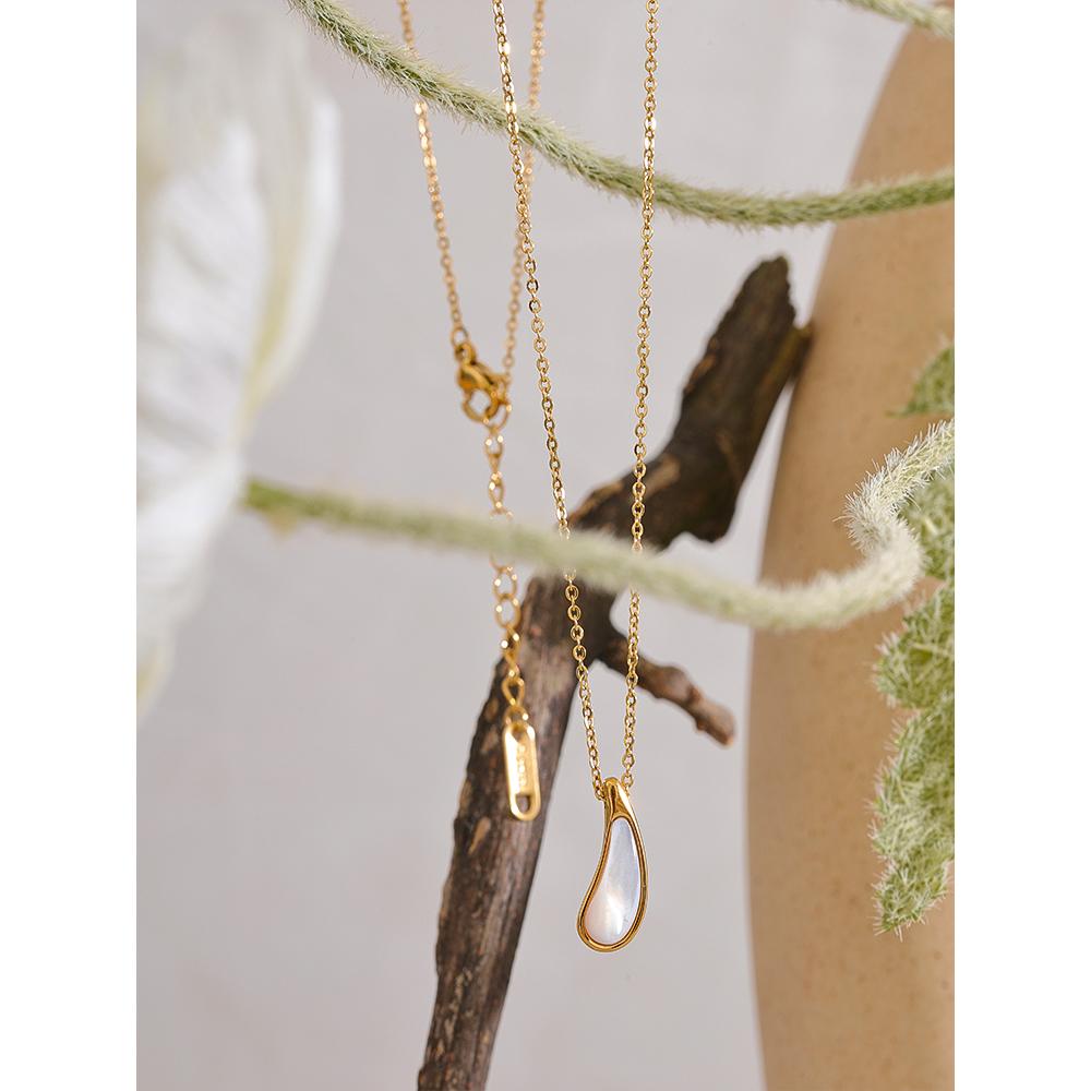 Yhpup Stainless Steel Natural Shell Water Drop Chic Pendant Necklace for Women Fashion Exquisite Jewelry Bijoux Femme Gift