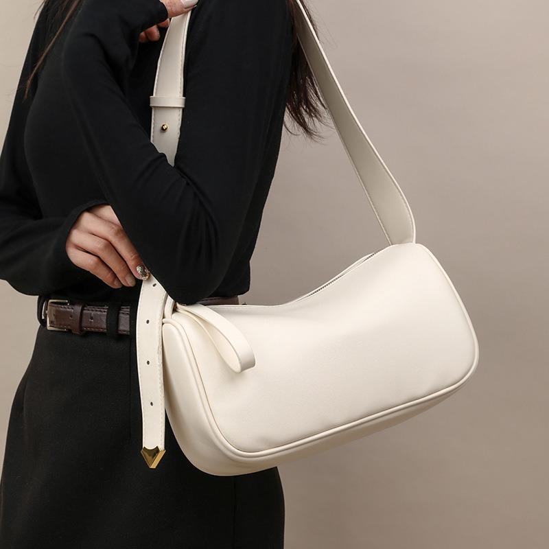 Underarm bag retro women's new wholesale direct supply Hong Kong style high sense Boston pillow bag spring soft leather women