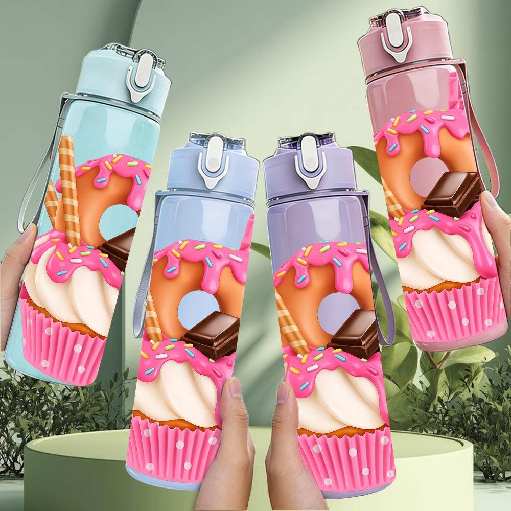 1PC Cupcake Cartoon Pattern 750ml Color Plastic Sports Water Bottle Leakproof Flip Straw Lid Suitable for Sports Office Home Use