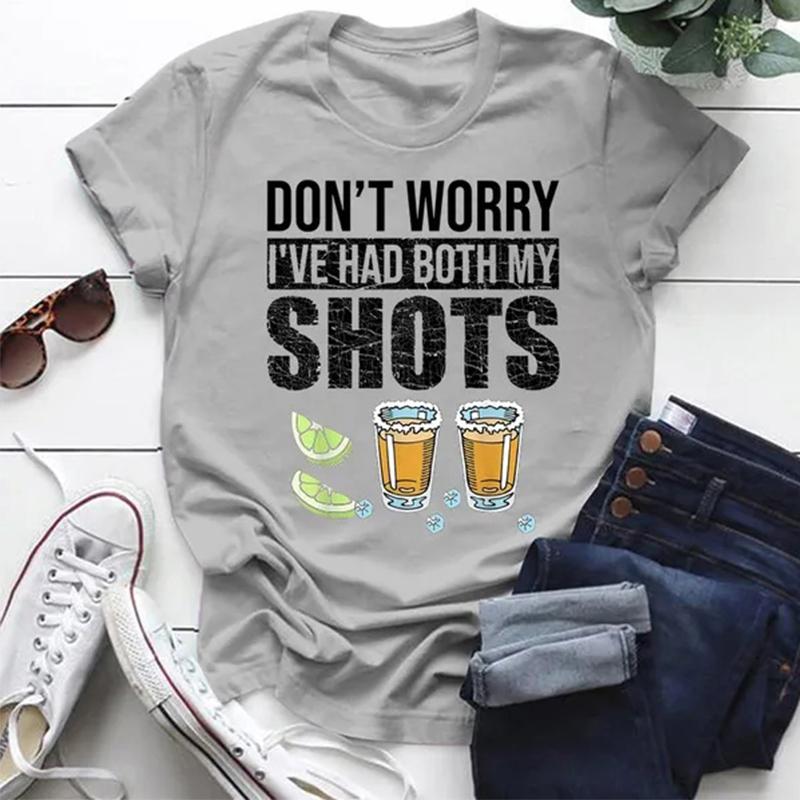 Модная женская оранжевая футболка с буквами — фото 3