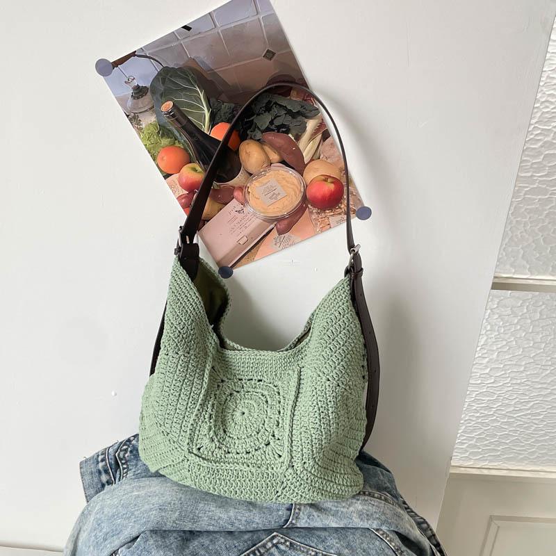 Stylish Large-Capacity Woven Beach Bag - Versatile Fashion and Daily Commute Underarm Accessory
