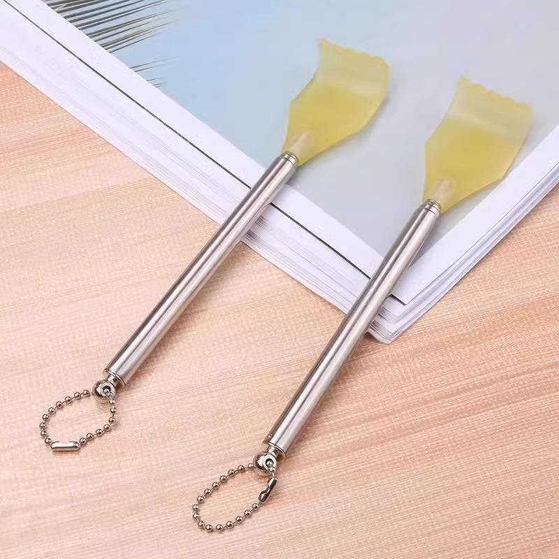 

Ask Not for Help: Multifunctional Folding Back Scratcher
