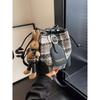 Woolen Plaid Bag Women's 2025 New Fashion Retro Commuter Bag High Sense Versatile Niche Bucket Messenger Bag