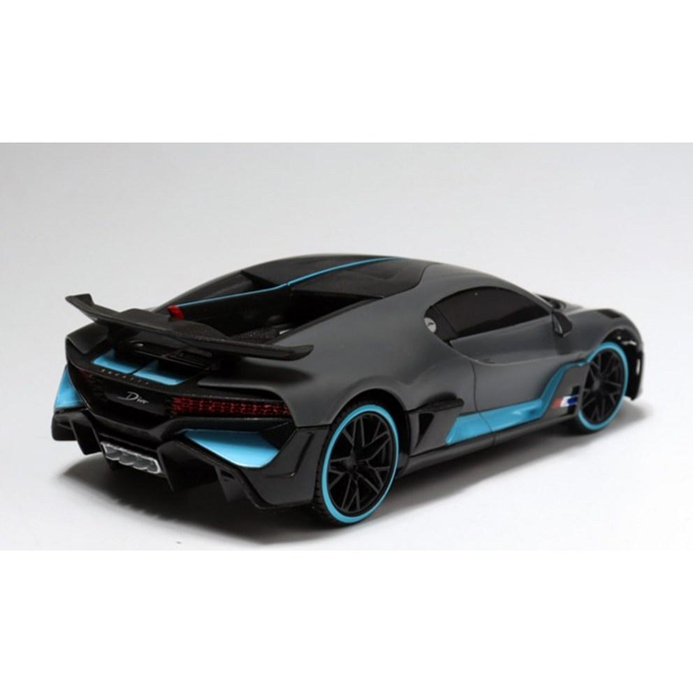 Maisto 1:24 Bugatti Divo Motor Sound Die-Cast Car Model