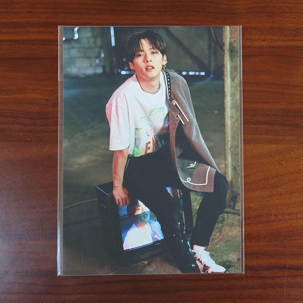 [USED] Stray Kids INsei Aladdin Photo Reno