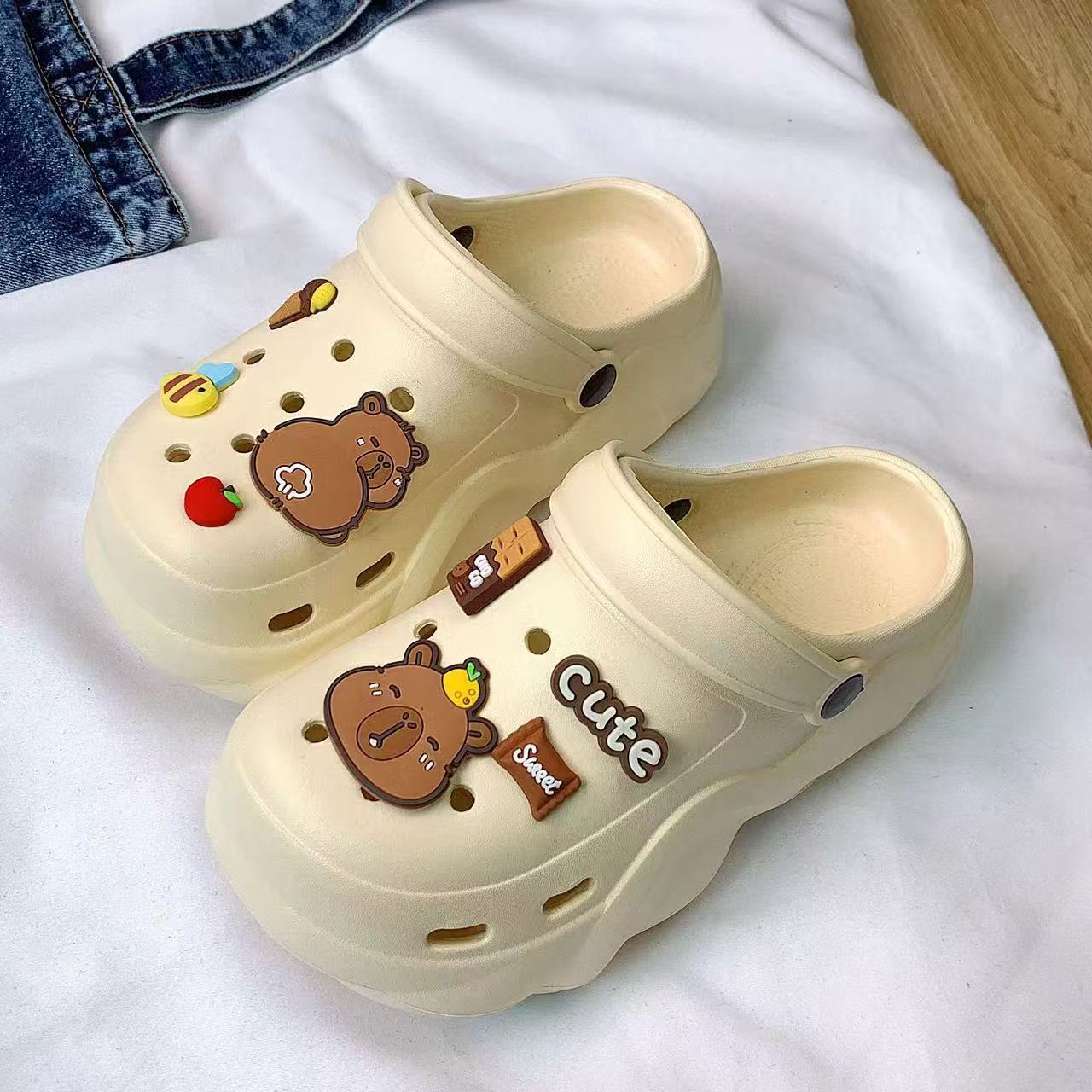 

196-7 Cute bear two wear women s hole shoes 2025 new summer wear non-slip thick-soled beach shoes 39/40 хаки