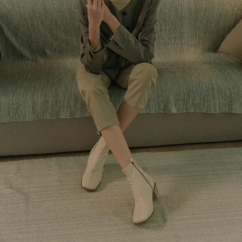 Kerrijade Wood Socks Boots_Ivory