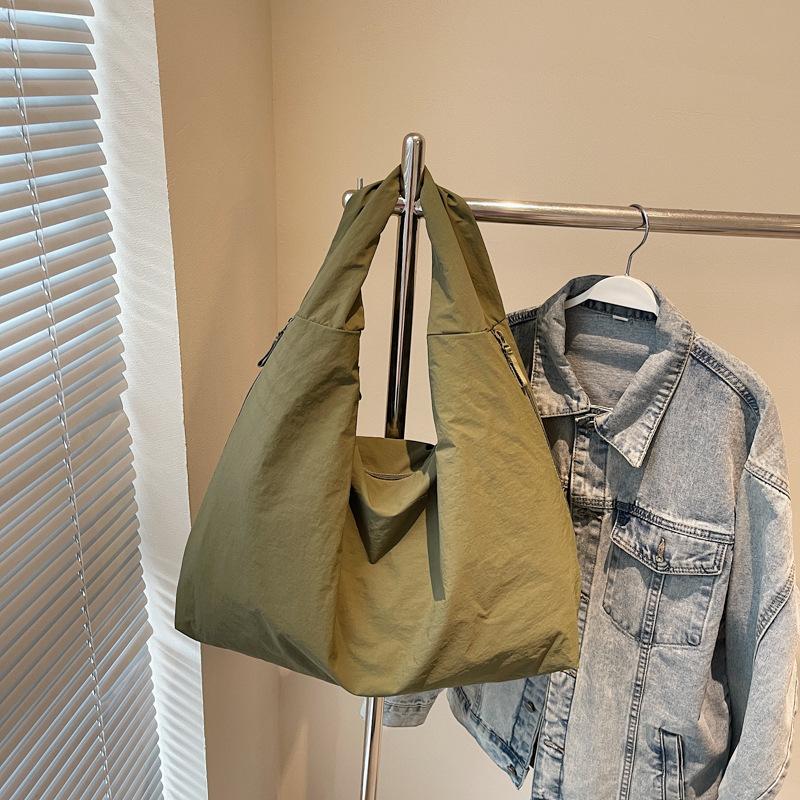 Underarm Large-capacity Bag Women's 2025 New Fashion Casual Niche Design Shoulder Bag Simple Personalized Tote Bag