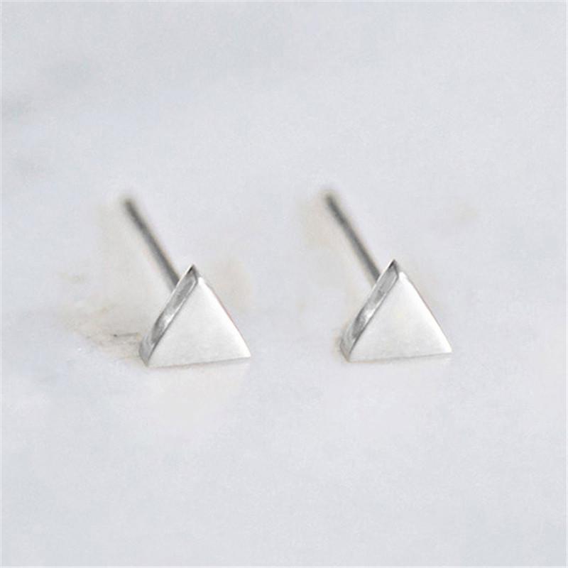 Корейская версия простых модных треугольных мини-серег из нержавеющей стали 316l серебряный