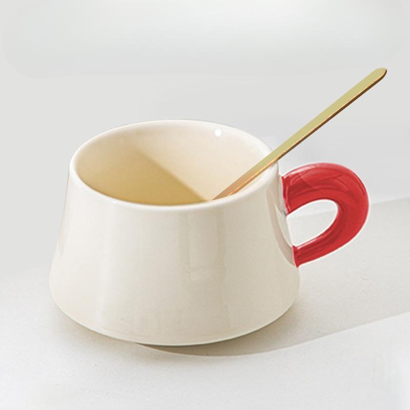

Высококачественный керамический кофейный набор чашка и блюдце, легкая роскошь, ретро дизайн, нишевая креативная чашка для латте с ложкой 260ml