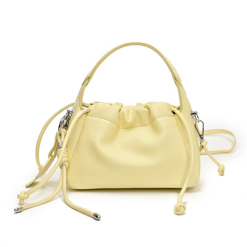 New Niche Design Simple and High-end Hand Pleated Bag Casual Commuting Versatile Lycheed Crossbody Bag
