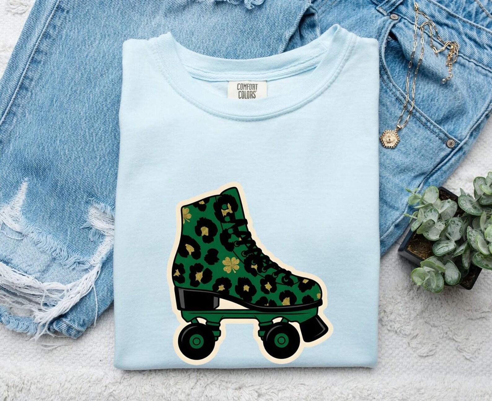 Roller Skate Shirt St Patrick s Day Skating Gift Women Bold Graphic Tee Skateboard T-Shirt Patrick s Day Enthusiast Graphic Design Skate 4XL