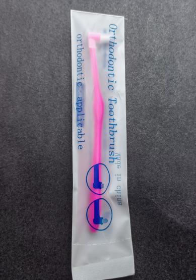 Brosse à dents à touffes uniques avec pointe plate et fine pour et nettoyage