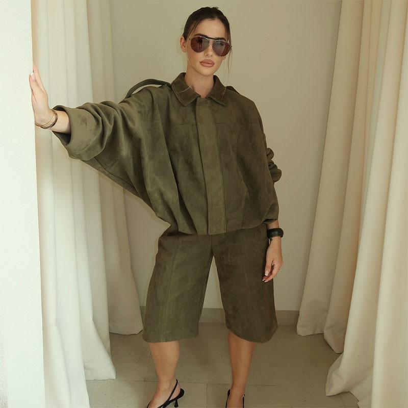 Fashion Suede Zipper Bomber Jacket for Women Vintage Turn Down Collar Long Sleeve Coats Lady New Streetwear Loose Short Outerwear Commute Spring New