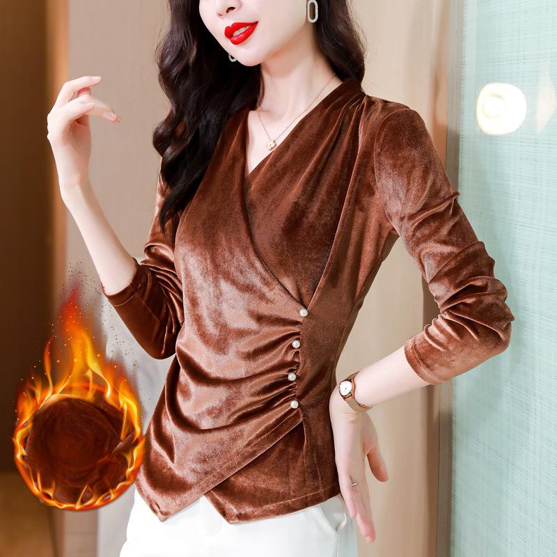 Fashionable Autumn and Winter New V-neck Design with Gold Velvet Slim Fit and Slim Outside Wearing A Base Shirt
