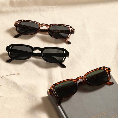 Fashion Retro Small Rectangle Sunglasses Men Women Vintage UV400 Protection Designer Brand Eyewear Travel Shade