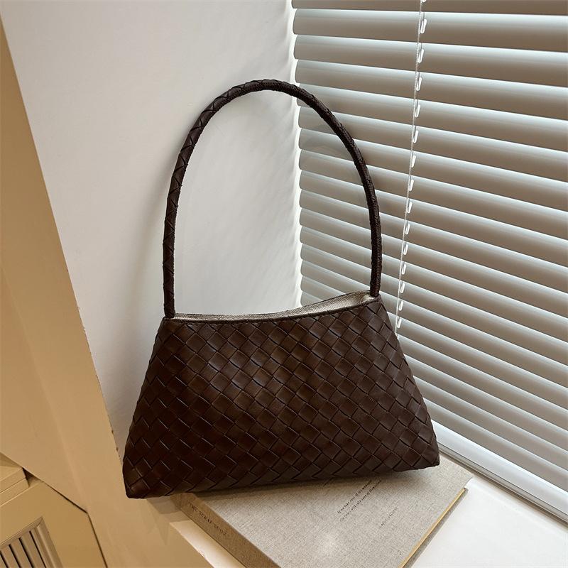 Premium Texture Light Luxury Woven Pattern Underarm Bag Women's 2025 New Temperament Portable Shoulder Bag Commuter Baguette Bag