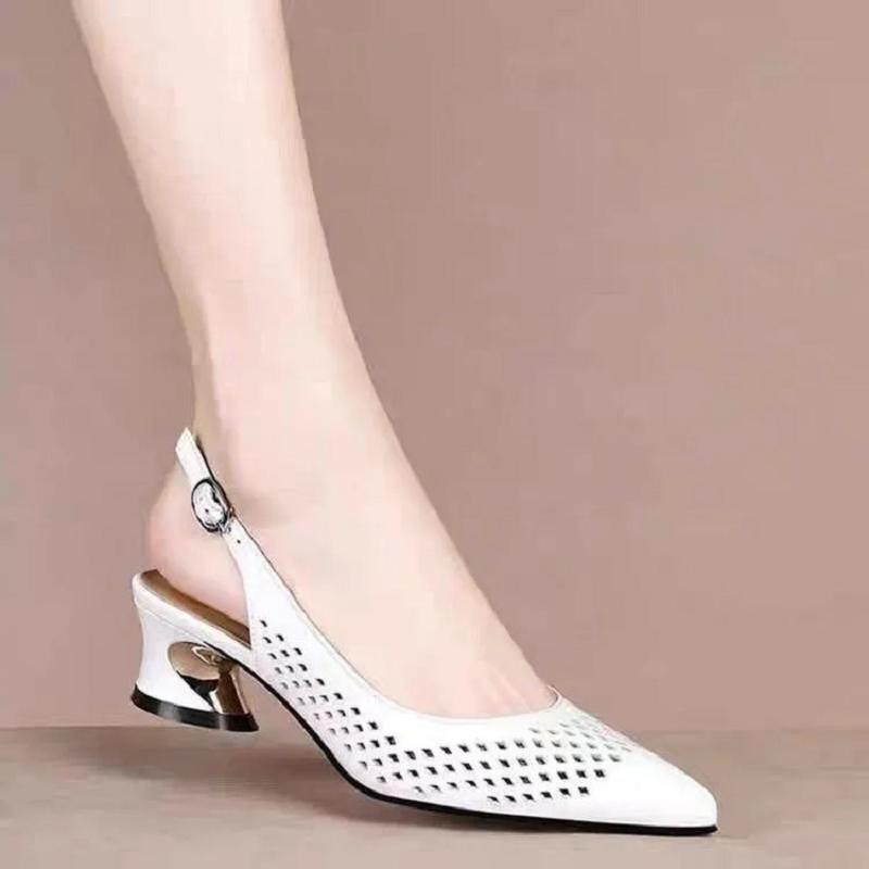 Scarpe da donna carine a punta beige traforate con cinturino e fibbia tacco alto moda lady dolci décolleté quadrate ab800