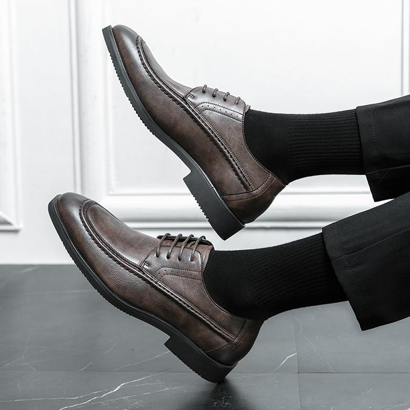 Mode Neue Herrenschuhe Klassische Schnürschuhe Herren Businessschuhe Herren Leder Oxfords Kleiderschuhe Luxusmarke Herren Hochzeitsschuhe