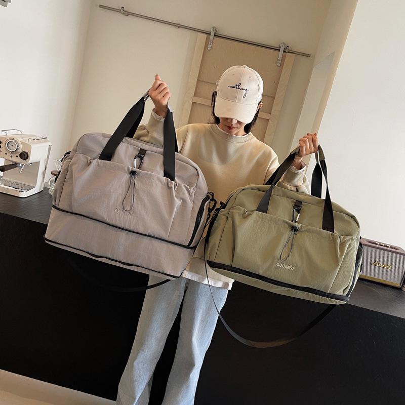 Expandable Travel Bag: Large-Capacity Maternity, Wet/Dry Separation, Ideal for Swimming, Yoga & Fitness