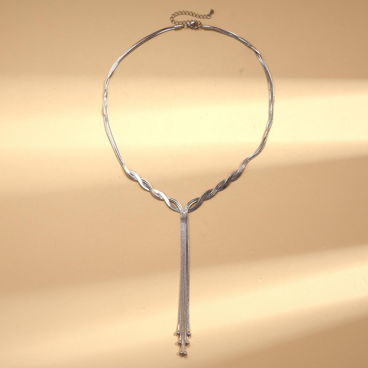 Многослойная цепочка-колье с бахромой в стиле  холодный ветер