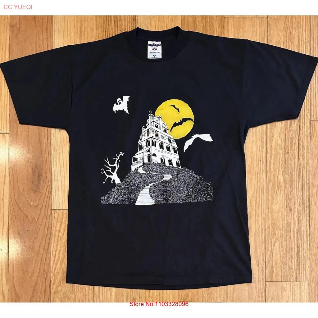 Vintage 90 s Halloween T Shirt Size Large Haunted House Mansion Bats Ghost Moon vintage Washed Stretched Versatile Casual