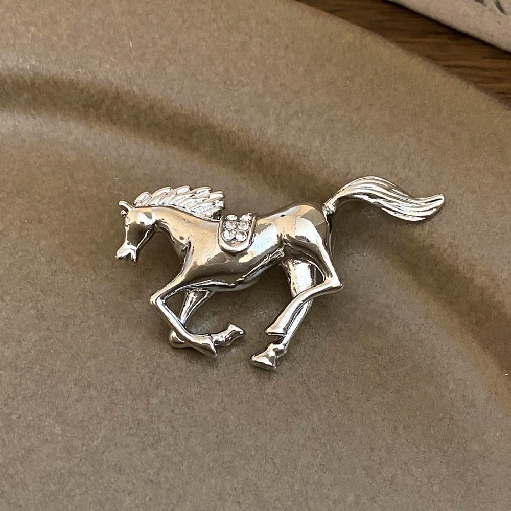 Chinese New Year Metal Horse Brooch Jewelry Accessories Animal Lapel Pins  New Year Gifts