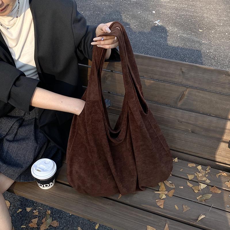 2025 Women's Retro Korean Large Capacity Suede Tote - Versatile Shoulder Bag for Commute