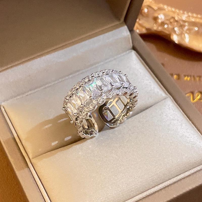 Gold-Plated Zircon Heart Ring - Elegant High-End Design for Index Finger