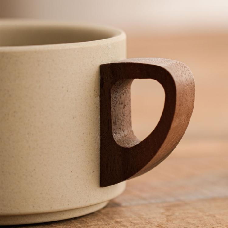 Traditional Ceramic Tea Mug With Wooden Base Large Capacity Cup For Coffee Hot Drink And Home Decoration
