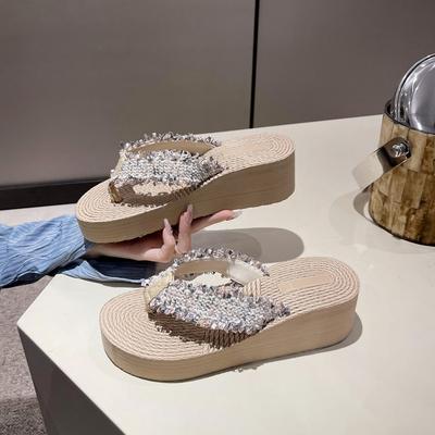 Internet Celebrity Slippers 2025 Summer New Women's Flip-flops Fashion Platform Beach Shoes Seaside Non-slip Beach Slippers