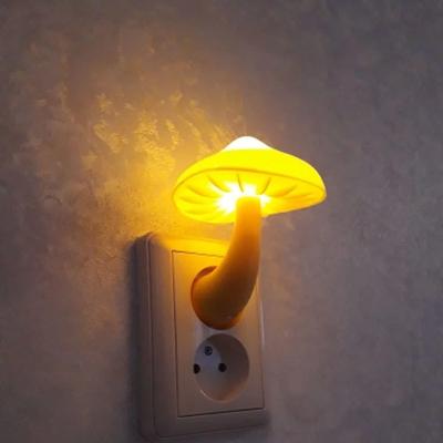 Lichtsensor LED Nachtlicht für Erwachsene Kinder Nachtlicht Niedliches Pilz-Nachtlicht Stecker Wandlampen für Schlafzimmer Badezimmer Toilette