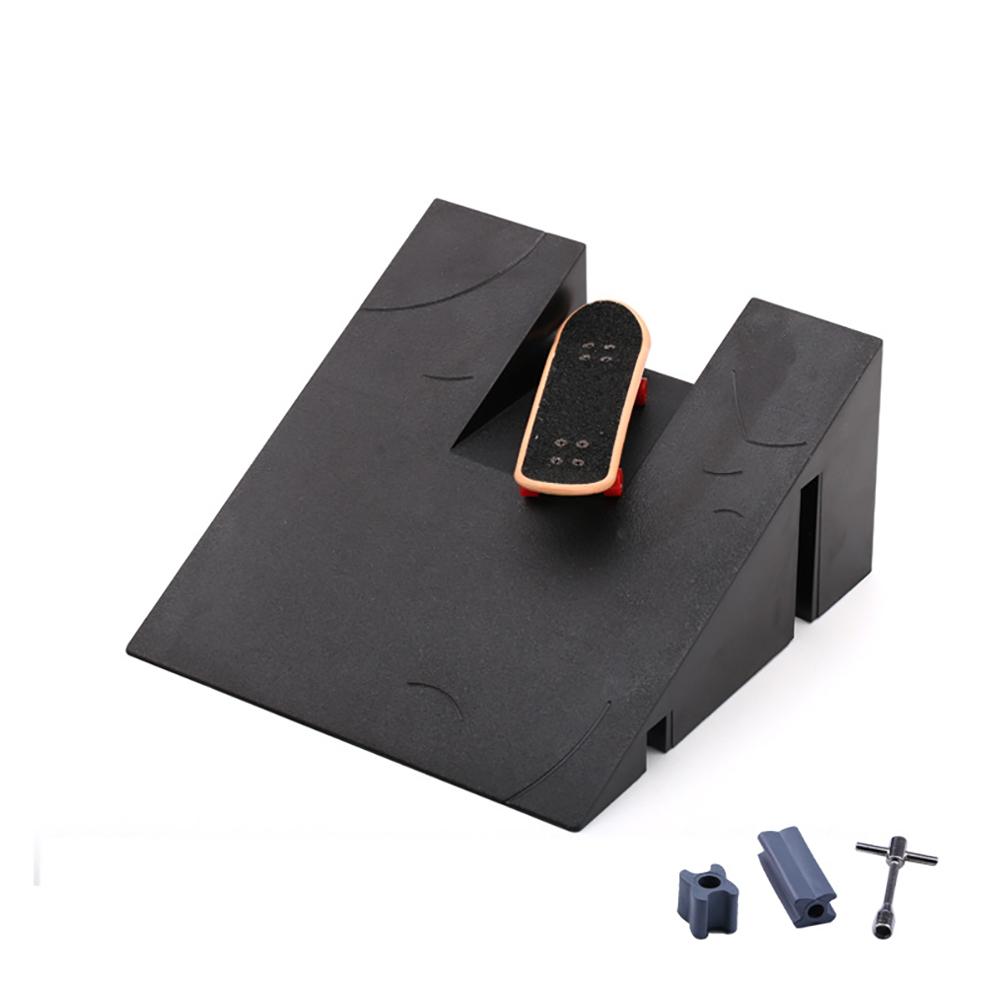 Mini Skatepark Ramp Multi-terrain Cool Finger Skateboard Park Set Obstacle Portable Practice Set Professional Fun Game Kid Toys for Boys Teens