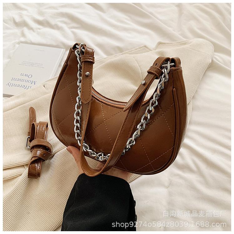 

Niche design chain portable small bag women s 2025 summer new trendy temperament shoulder bag foreign style messenger bag