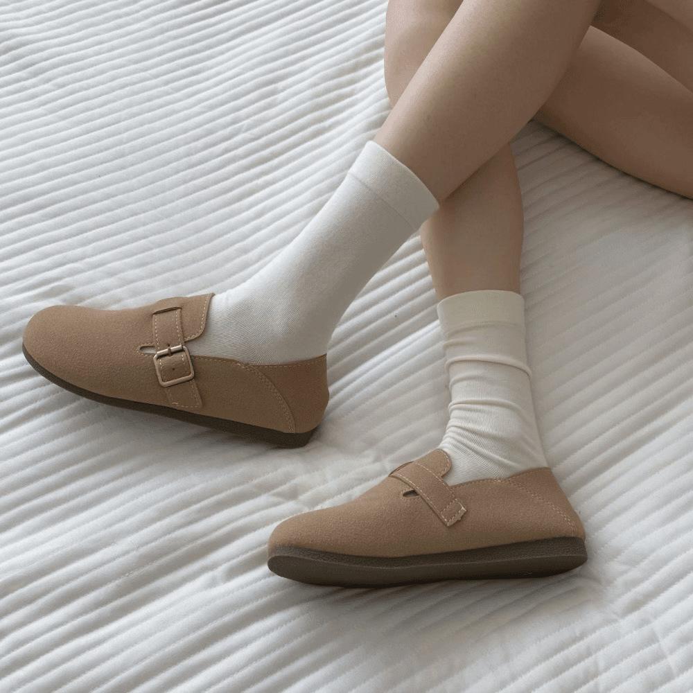 Ladies Spring and Autumn Comfortable Pure Color Simple Gentle All Build Moon Son Pile Cotton Socks