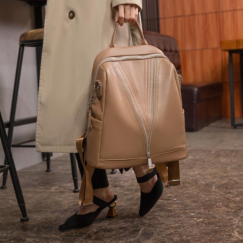 Soft Leather Backpack Women's Commuter Backpack Large Capacity Student Schoolbag