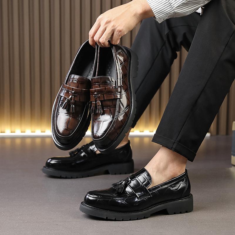 Retro Men Tassel Shoes European American Slip-on Comfortable High-end Small Leather Shoes Business Office Dress Shoes Men 38-46