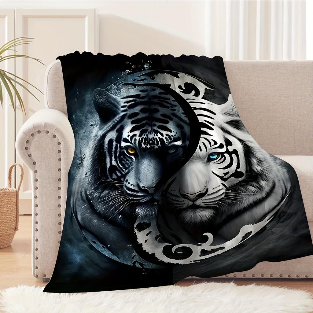 1Pc Double-Sided Tiger Flannel Print Blanket, Modern Style Blanket, Soft And Comfortable Blanket, Travel Sofa Bed