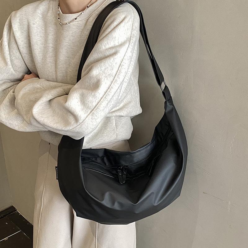 Korean Casual Style Large Capacity Girls Black Messenger Bag Student Canvas Shoulder Bag Commuter Bag Dumpling Bag Tide