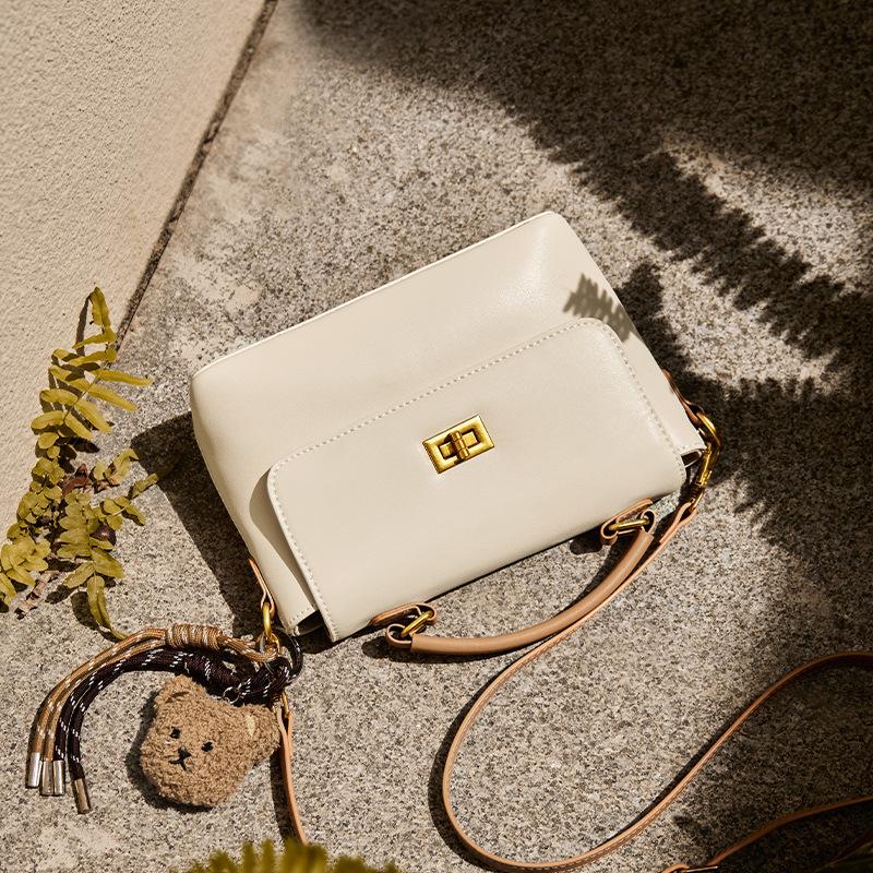 2025 New Niche Soft Leather Texture Women's Handheld Small Square Bag High-end Versatile Large Capacity Shoulder Crossbody Bag