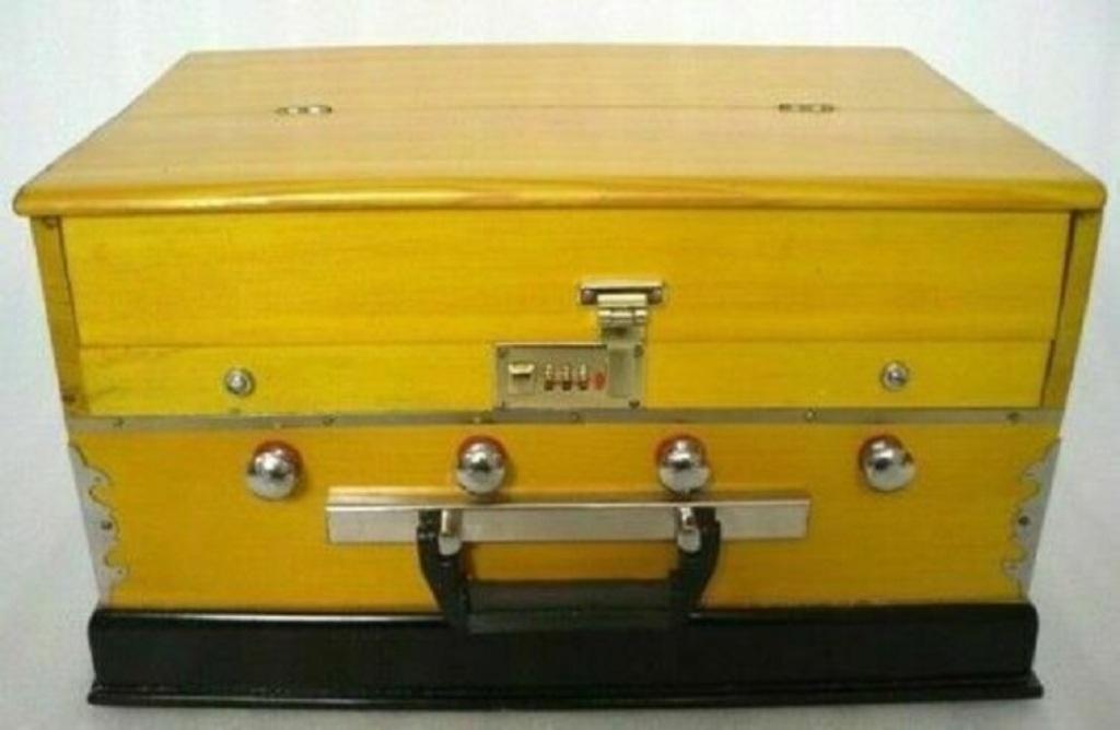 Musical Instrument High-Class Sound 4 Stopper Double Bellow 32-Key Harmonium – Professional Indian Percussion & Reed Instrument