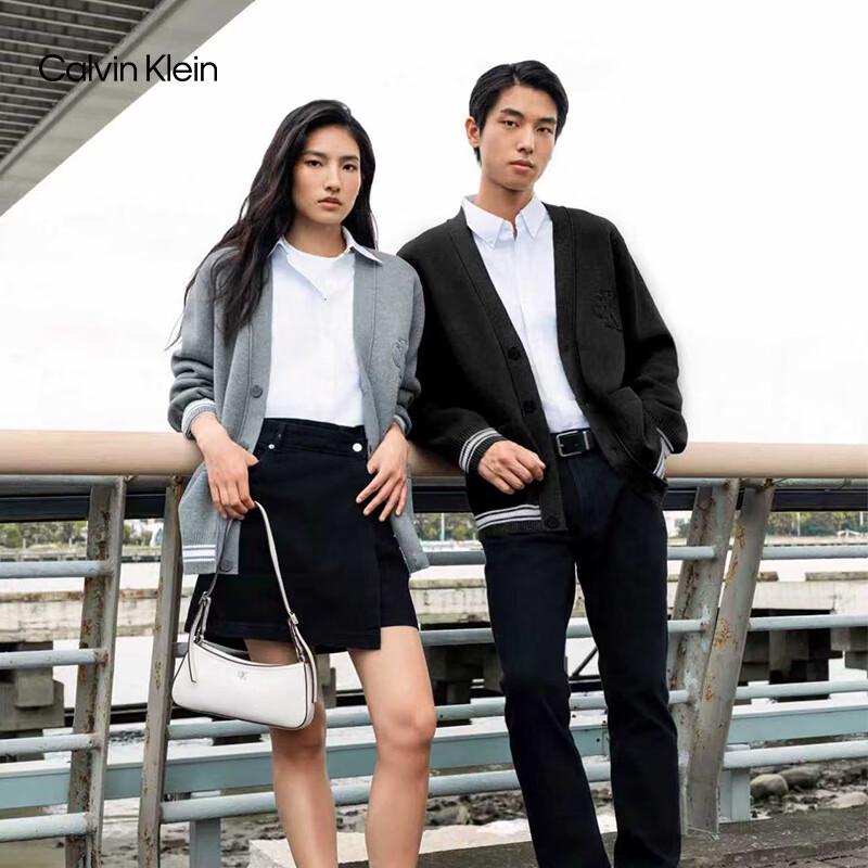 Calvin Klein Jeans Unisex Jacquard V-Neck Cardigan