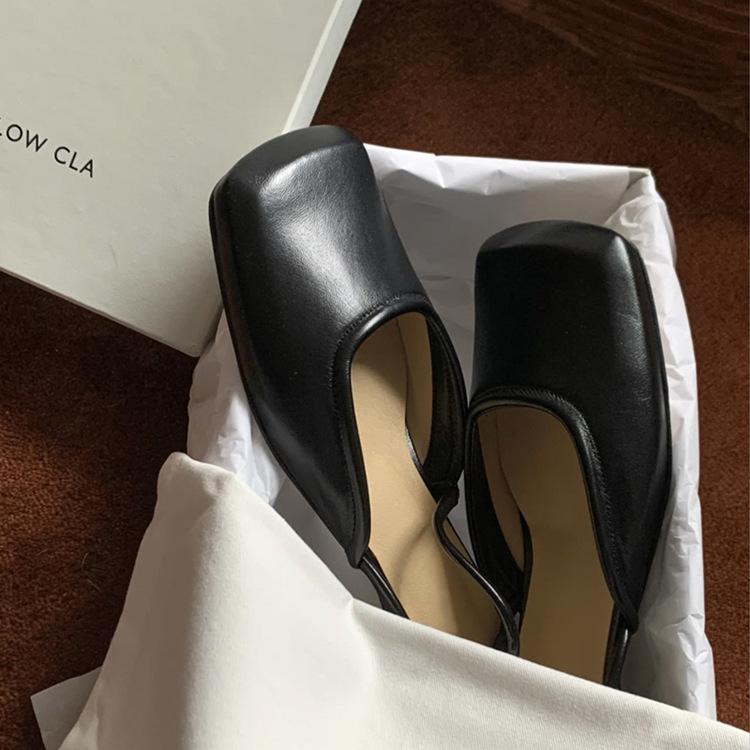 Small square head back strap Roman sandals women's summer new French leather bag head low heel sandals women