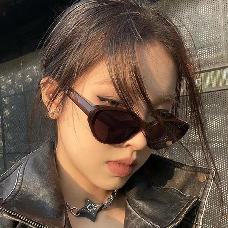 Unisex Cat Eye Polygonal Sunglasses,Daily Commuting Shades Sweet and Cool Style Versatile Travel Sun Glasses UV400 Gafas De Sol