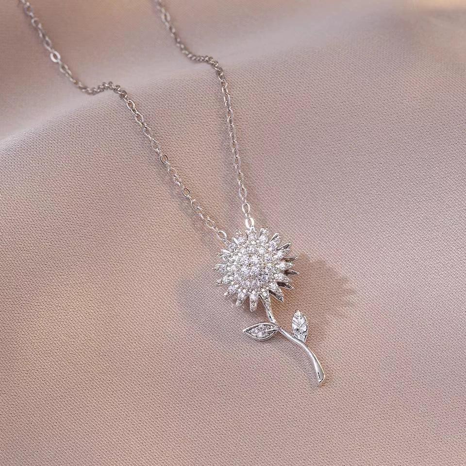 ZAKOL Exquisite Rotating Sunflower Zirconia Flower Pendant Necklace Fashion Plant Flowers Gold Color Chain Choker Necklace Gift